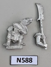 Skaven Ratmen Stormvermin with Halberd GW - (N588) Metal