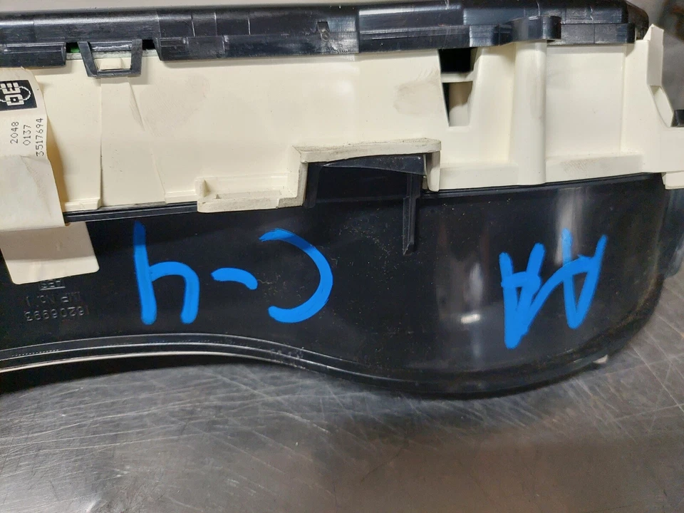 Chevrolet Malibu 2000 cuadro de instrumentos velocímetro Foto 4 de 4