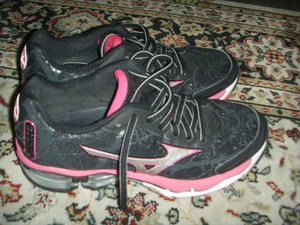 mizuno wave creation 16