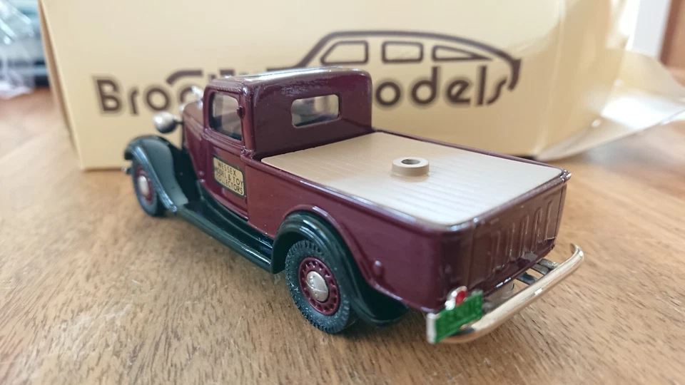 Brooklin Models BRK 16X 1935 Dodge Pick Up W.M.T.C. 1990 Maroon - Image 2 of 4