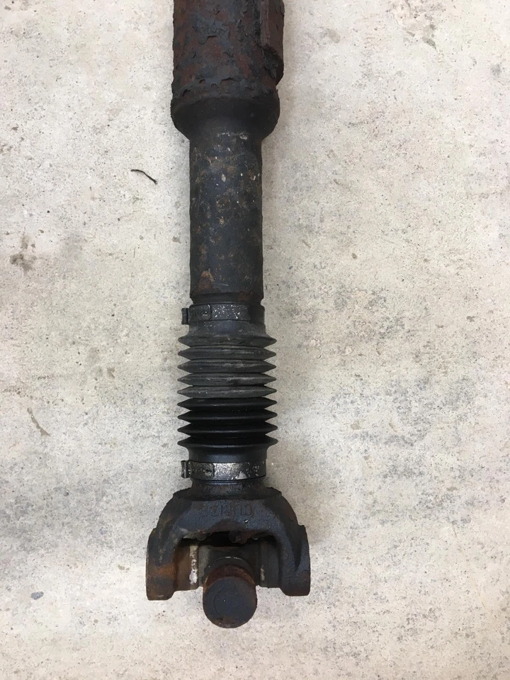 08 FORD F550 DEISEL SUPER DUTY FRONT DRIVE SHAFT Foto 2 de 3