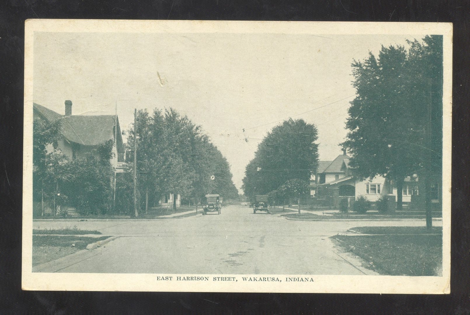 WAKARUSA INDIANA EAST HARRISON STREET SCENE RESIDENCE VINTAGE POSTCARD