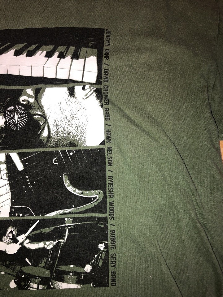 GILDAN Tshirt Men's SZ XL Christian World Pulse Bands Ultra Cotton