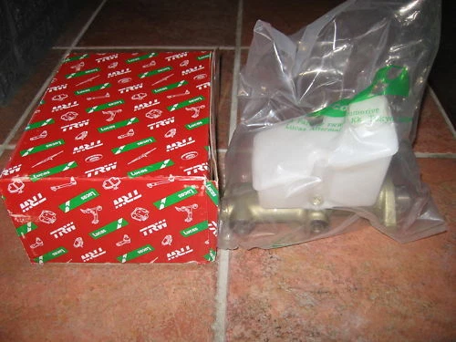 Nuevo Cilindro Maestro de Freno TRW Lucas para Triumph TR7 TR8 Alta Calidad con Garantía Foto 2 de 3