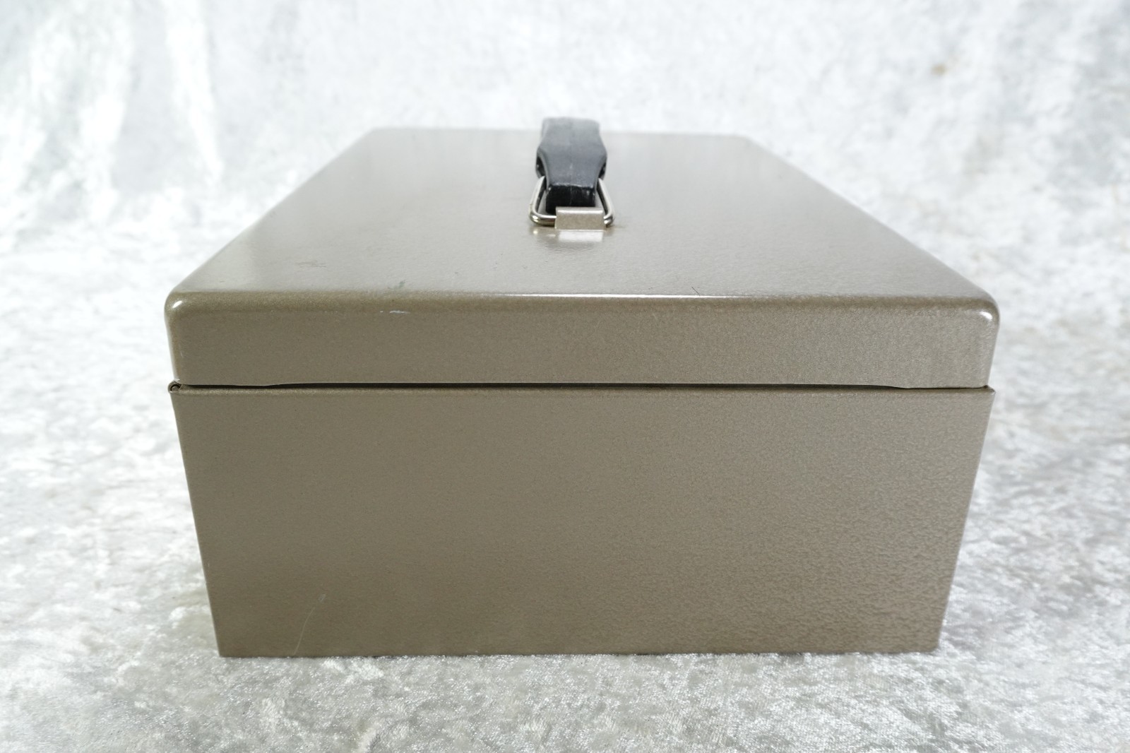 Vintage Rockaway Metal Products Corp Inwood, NY Cash Lock Box 2 Keys & Tray