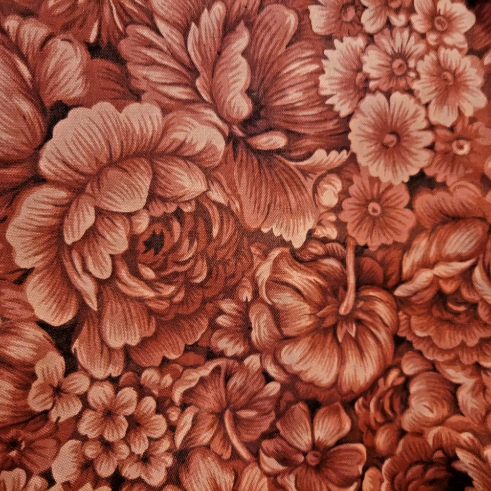 3 2/3 yardas Northcott " PLANTACIÓN" diseñado por Bonnie Benn Stratton rosa y rojo Foto 2 de 3