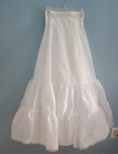 Davids Bridal Slip Wedding Prom Ball Gown 3 Tier Lace Trim  SZ 8 See Sizing INFO