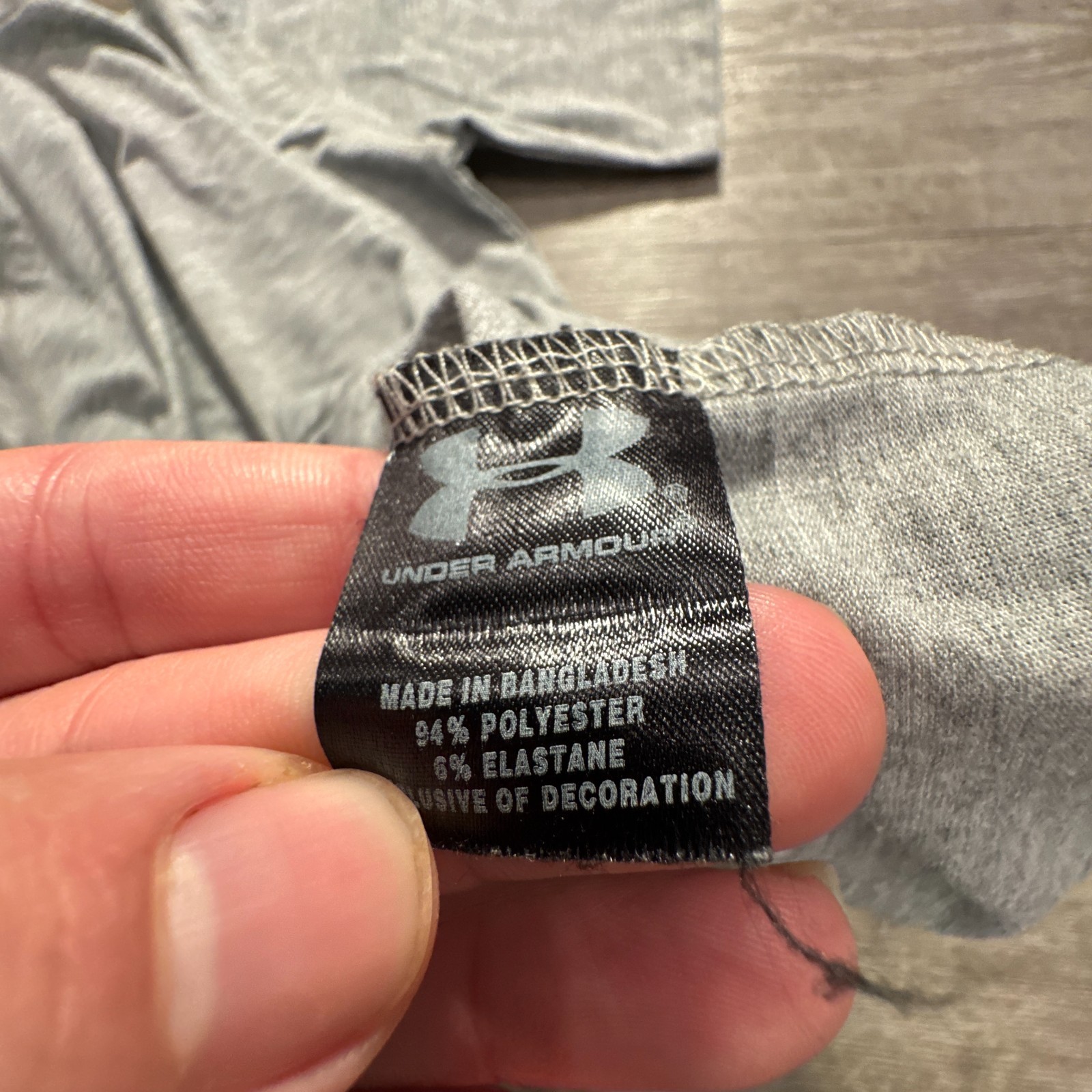 Under Armour Shirt Mens Small Gray Tee Short Sleeve Performance Loose Workout thumbnail 4