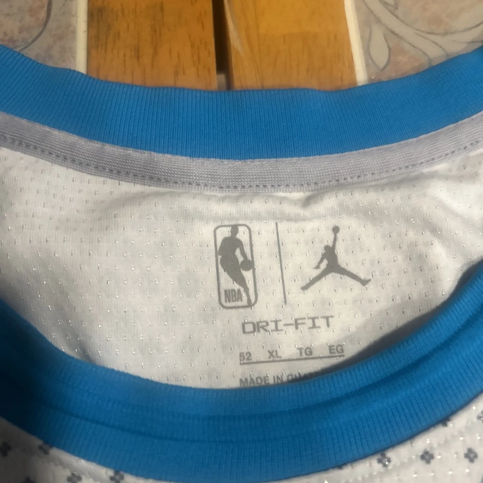 Camiseta James Harden tamanho XL 52 All Star 75º aniversário - Imagem 4 de 4