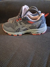 Asics Women's Size 8 Wide Gel Venture Running Shoes Gray Pink