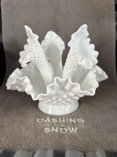 Vintage Fenton Epergne White Milk Glass Hobnail Ruffled 3 Horn Vase