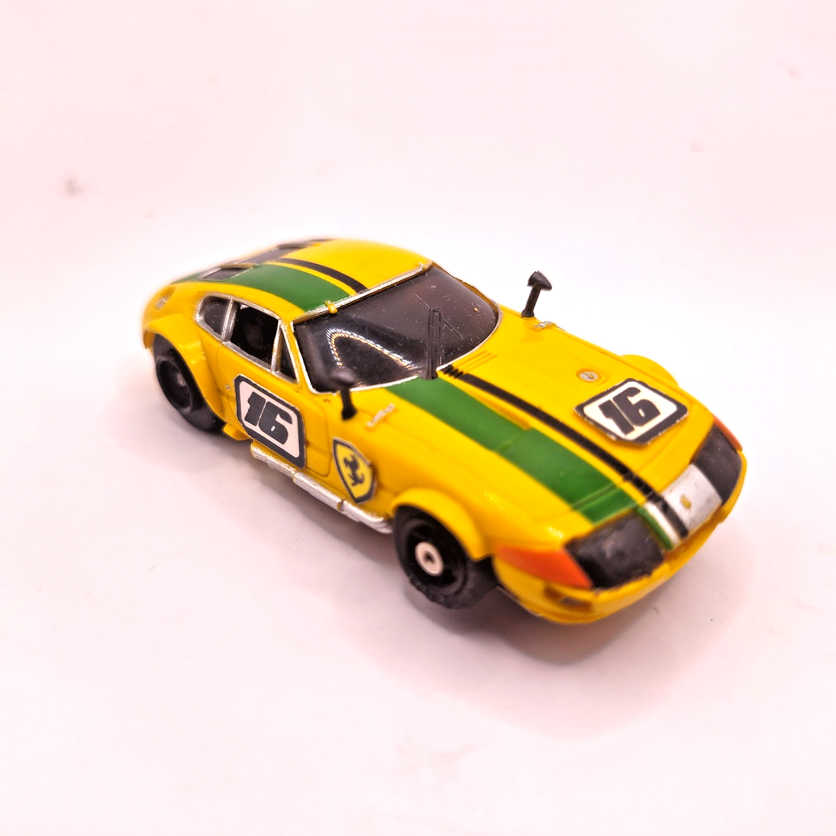 Aurora AFX G-Plus HO Yellow Ferrari Daytona Coupe #16 Slot Car