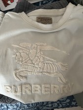 Burberry London T-Shirt Size M