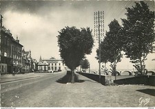 AK - 49 - Saumur - Quai Carnot - belebt - Stromleitung - Karte von