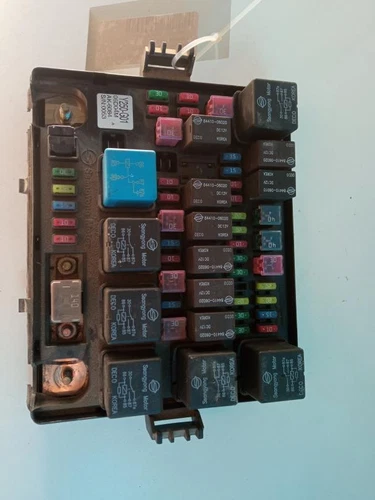 Y250G01 Caja Reles/Fusibles para SSANGYONG REXTON RX 270 Full 2006 568971 - Imagen 4 de 10
