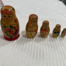 Vintage Russian Nesting Babushka Matryoshka Hand Paint Wooden Dolls Set 5 Piece