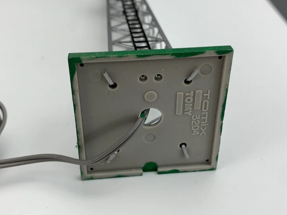 Двойной фонарь для двора в стиле мачты HO/N Tomix высота 6,5 дюйма HO3484 - Изображение 2 из 4