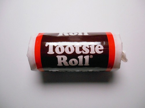 2019 HOT WHEELS RED LINE CLUB TOOTSIE ROLL'R 1966 CHEVY SUPER NOVA DIE-CAST CAR - Picture 3 of 4