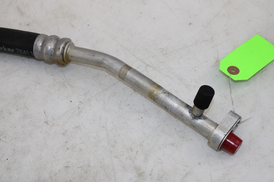 Manguera de succión de aire acondicionado Ford F250 Super Duty 2011-2016 6,2 L OEM GE116 Foto 3 de 4