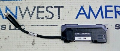 KEYENCE FS-V21R   FIBER  Amplifier Sensor 12-24V DC