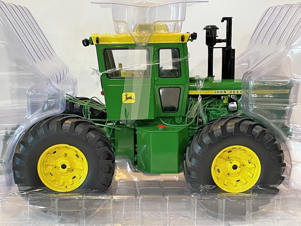 1/16 John Deere 7520 4WD Tractor, 50th Anniversary - Ertl Precision Series - Image 2 of 4
