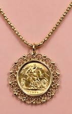 914 King George V Gold Sovereign Coin Pendant, 14kt Filigree Bezel, 24