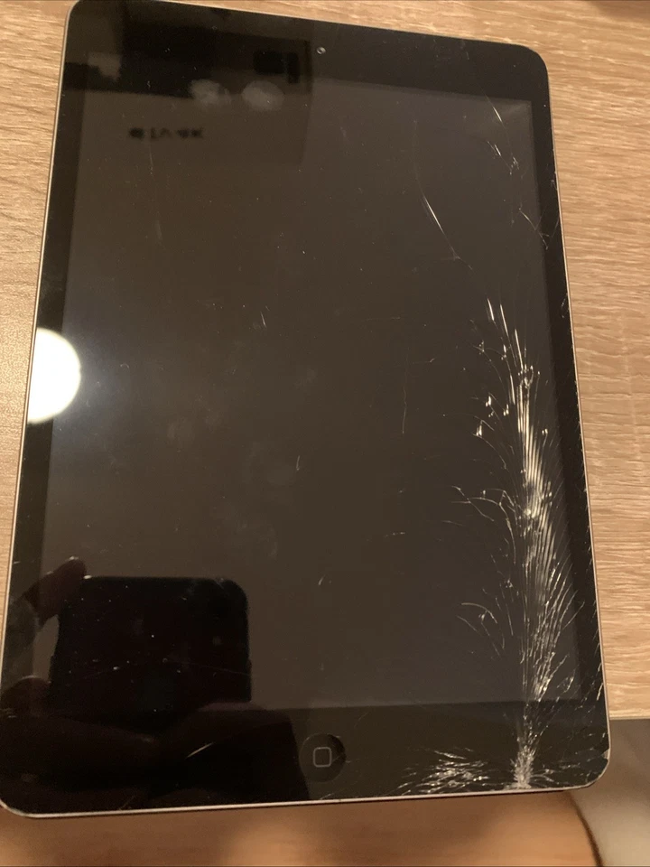 LOT 2 TABLETTE APPLE IPAD, IPAD MINI - BLOQUE CODE DÉMARRAGE - Photo 2/4