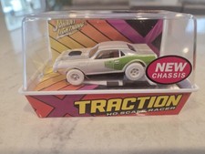 JOHNNY LIGHTNING XTRACTION HEMI CUDA CHASE CAR WHITE THUNDER NIB