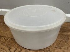 Vintage Tupperware Round 12  Cake Cookie Carrier 256-4 SEAL Lid 224-5