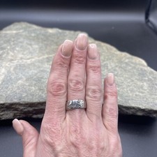 Beautiful Signed 925 Sterling Silver Band Ring 392