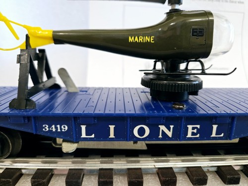Lionel Postwar O Gauge 3419 Marine Operating Helicopter and Flat Car Train - Picture 3 of 9