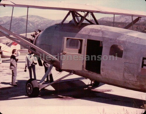 FOTO EINES FLUGZEUGS AM FLUGHAFEN VON VILLANOVA D'ALBENGA 70ER JAHRE - C4-2502