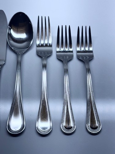TOWLE Beaded Antique Dinner Forks Stainless VIETNAM Flatware Bead 8” - Set Of 4 - Picture 3 of 4