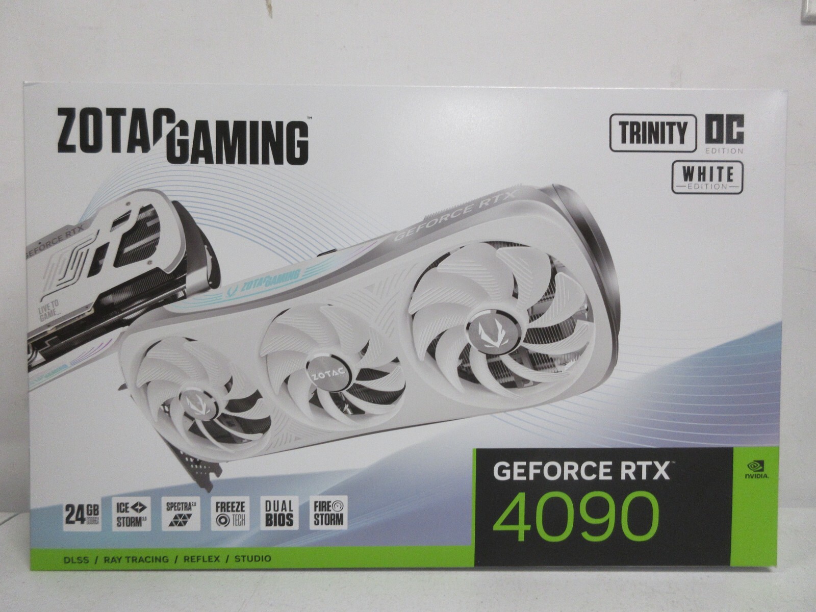 ZOTAC GAMING GeForce RTX 4090 Trinity OC White Edition Graphics Card