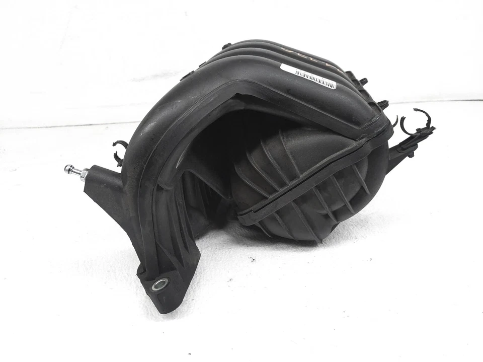 Воздухозаборный коллектор 2011-2019 Toyota Corolla 17120-0T012 - Изображение 3 из 4