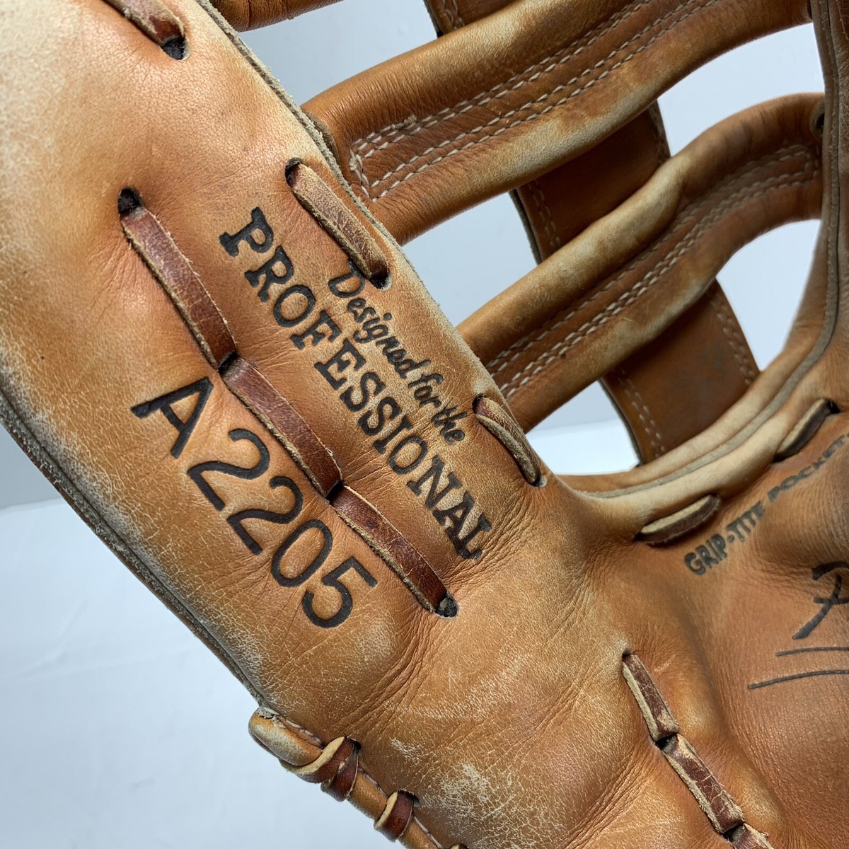 Wilson Pro Staff Model Baseball Softball Glove A2205 Right Handed