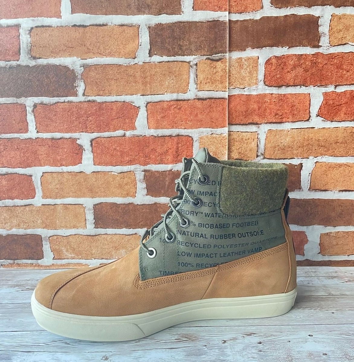 TIMBERLAND MEN display picture 3