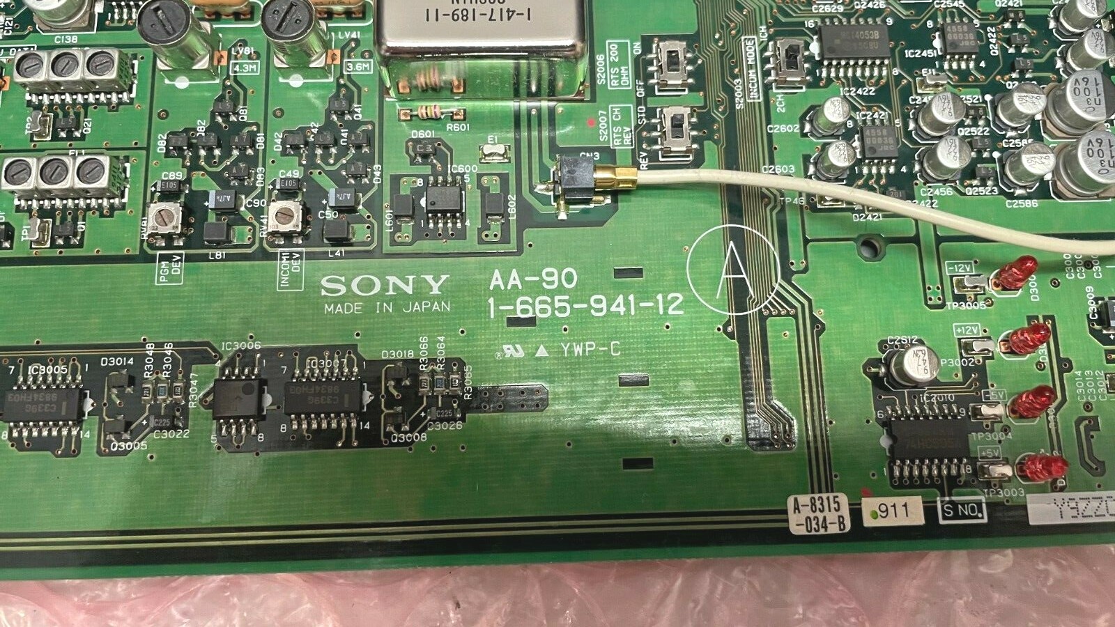 Picture 3 of 4