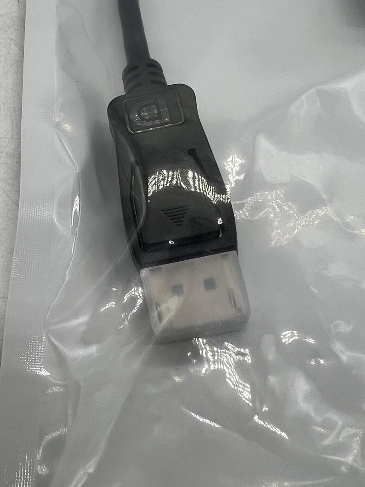 New Rocstor Y00DVI-BK 5.9" DisplayPort to DVI-D Audio/Video Adapter Black - Image 4 of 4