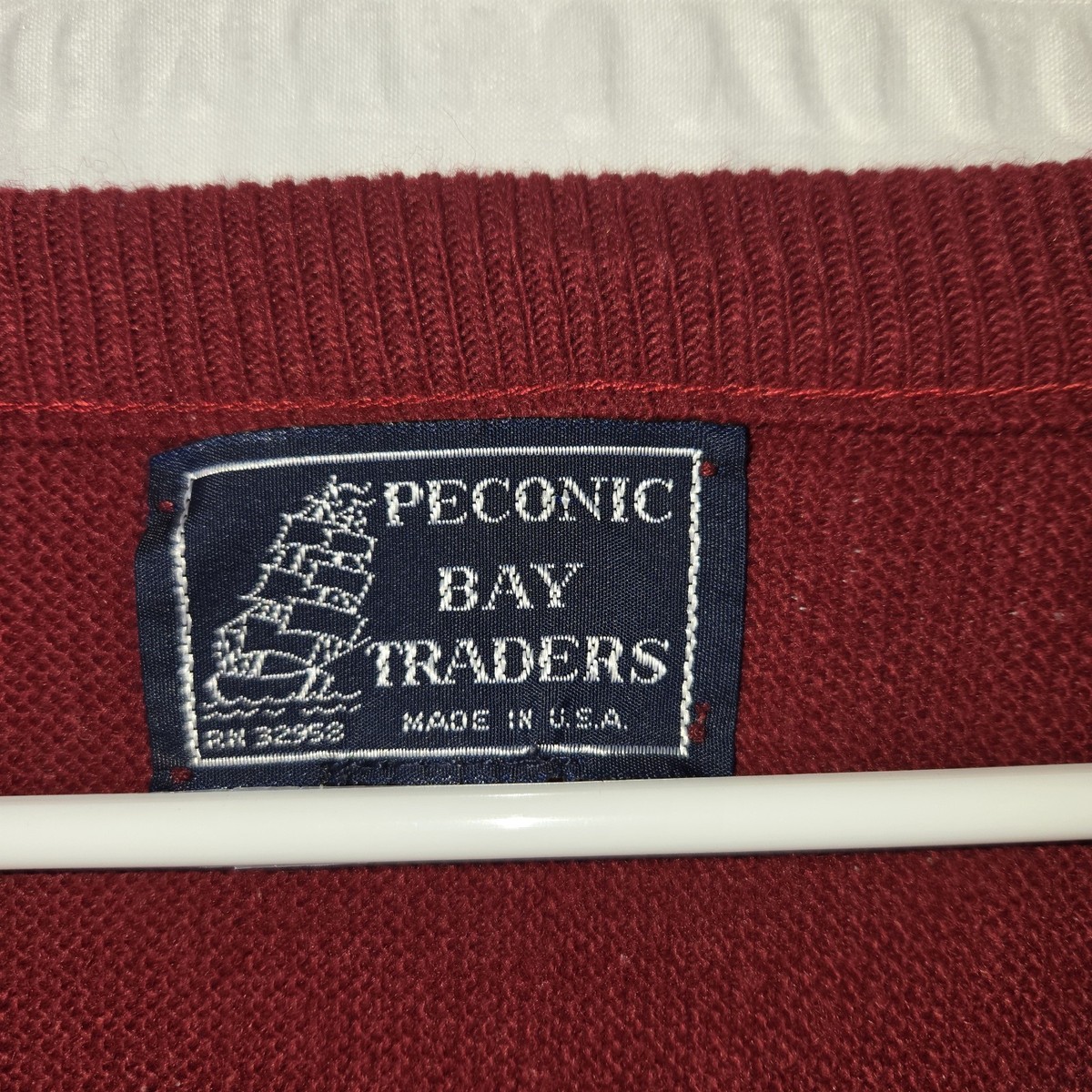 Peconic Bay Traders Mens Red V Neck Vintage Knit Sweater Size USA 