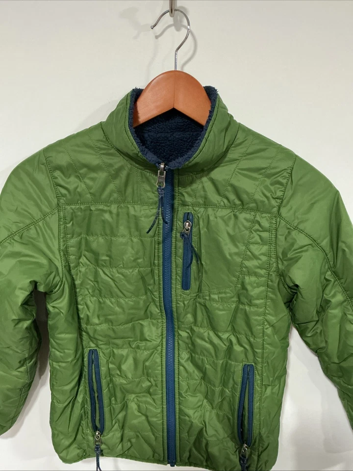 L.L. Chaqueta Forrada de Vellón Reversible Acolchada Bean, Niños S 8, Verde Azul Marino Foto 4 de 4