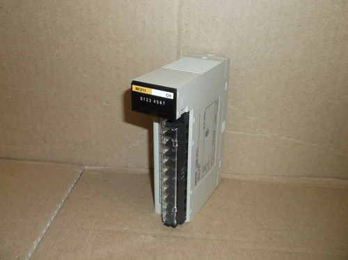 C200H-IM211 Omron PLC 8 Point 24V AC/DC Input Module Card C200HIM211