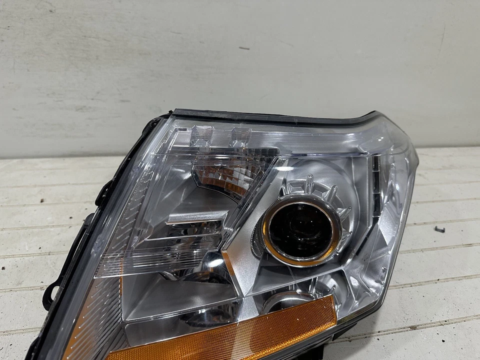 AM 2010 - 2016 凯迪拉克 SRX 乘客右手右侧卤素车头灯 — 第 3/4 张图片