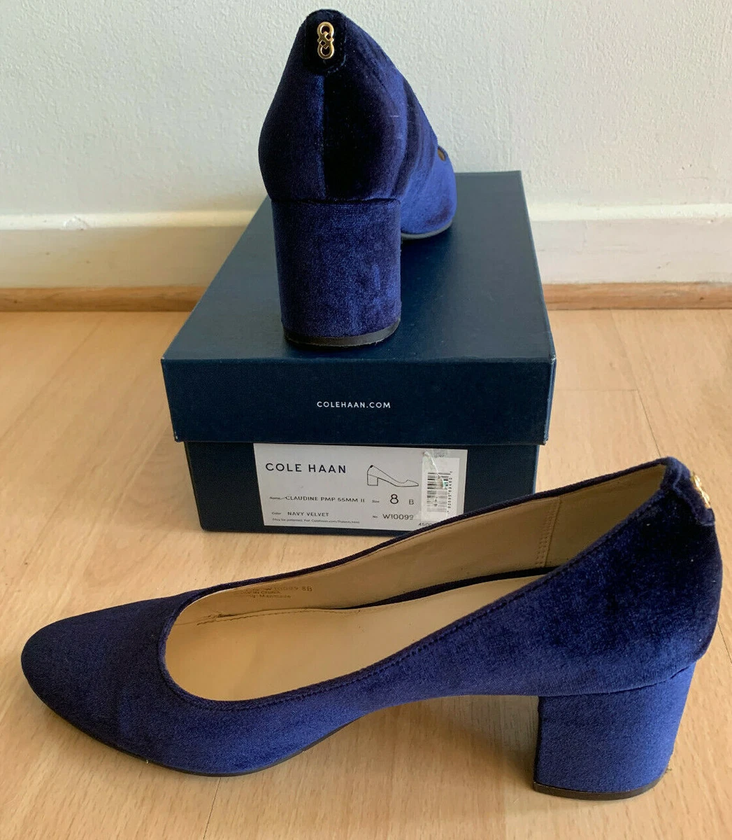 Navy heels deals block