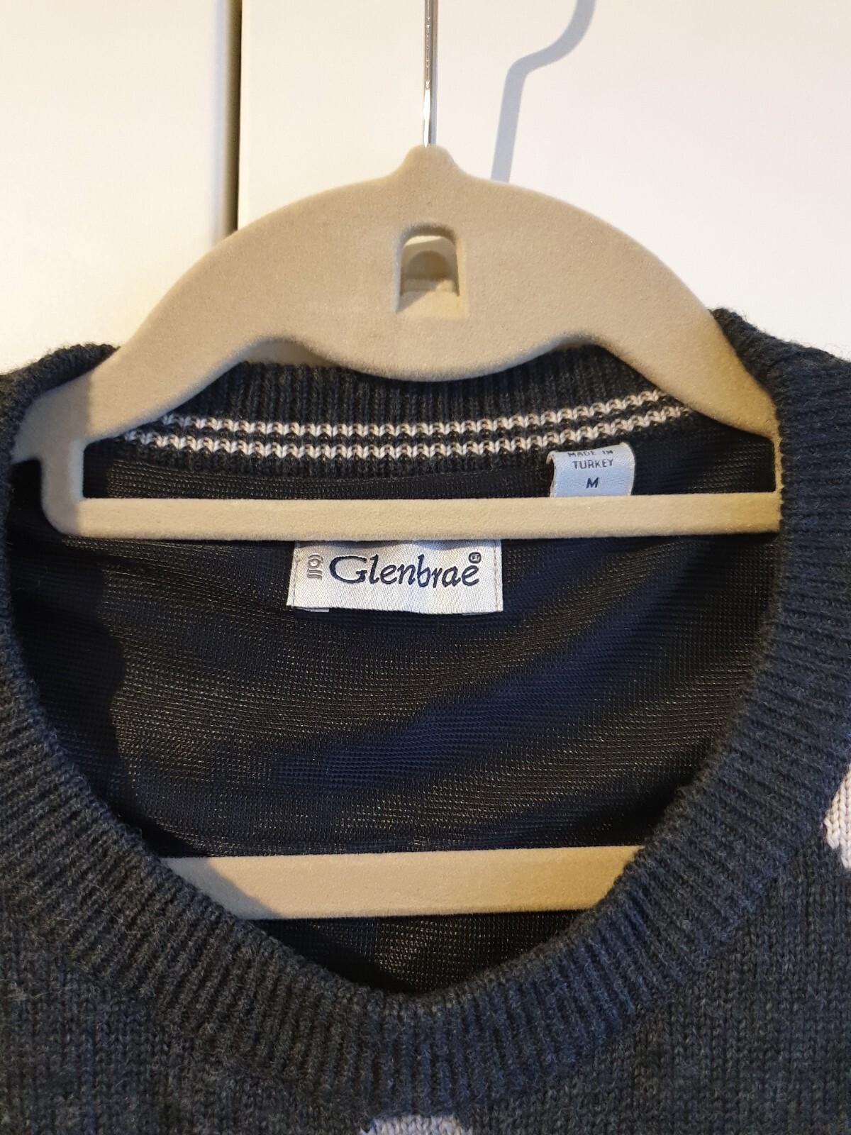 Glenbrae grey merino wool windproof lined golf jumper. Size M. Pre