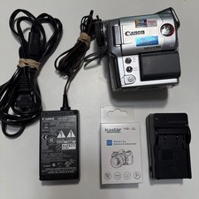 USED Canon Optura 500 mini dv camcorder New Battery, Charger,  Power Adaptor