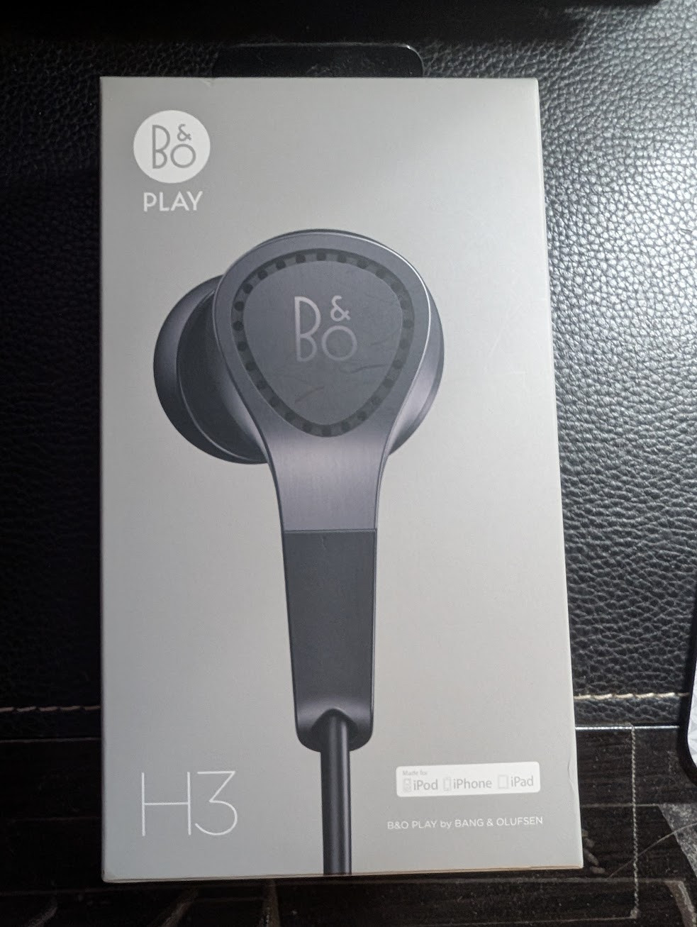 Bang & Olufsen BeoPlay H3 In-Ear Wired Earphones Model 1642105 All Accessories