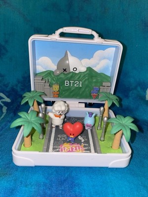 BT21 World Tour Hollywood USA Tata RJ Mang Friends Line Youngtoys Travel Comple