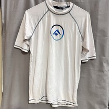 Kanu Surf Men's short-sleeve rashguard designed for sun protection Size L BR2234