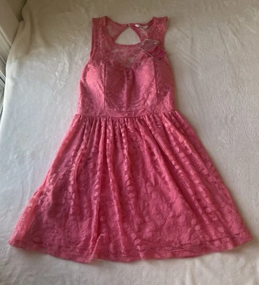 Nuevo con etiquetas Vestido Candies S Rosa Encaje Corto Sin Mangas Coral Con Sujetador Incorporado y Sin Mangas - Imagen 1 de 4